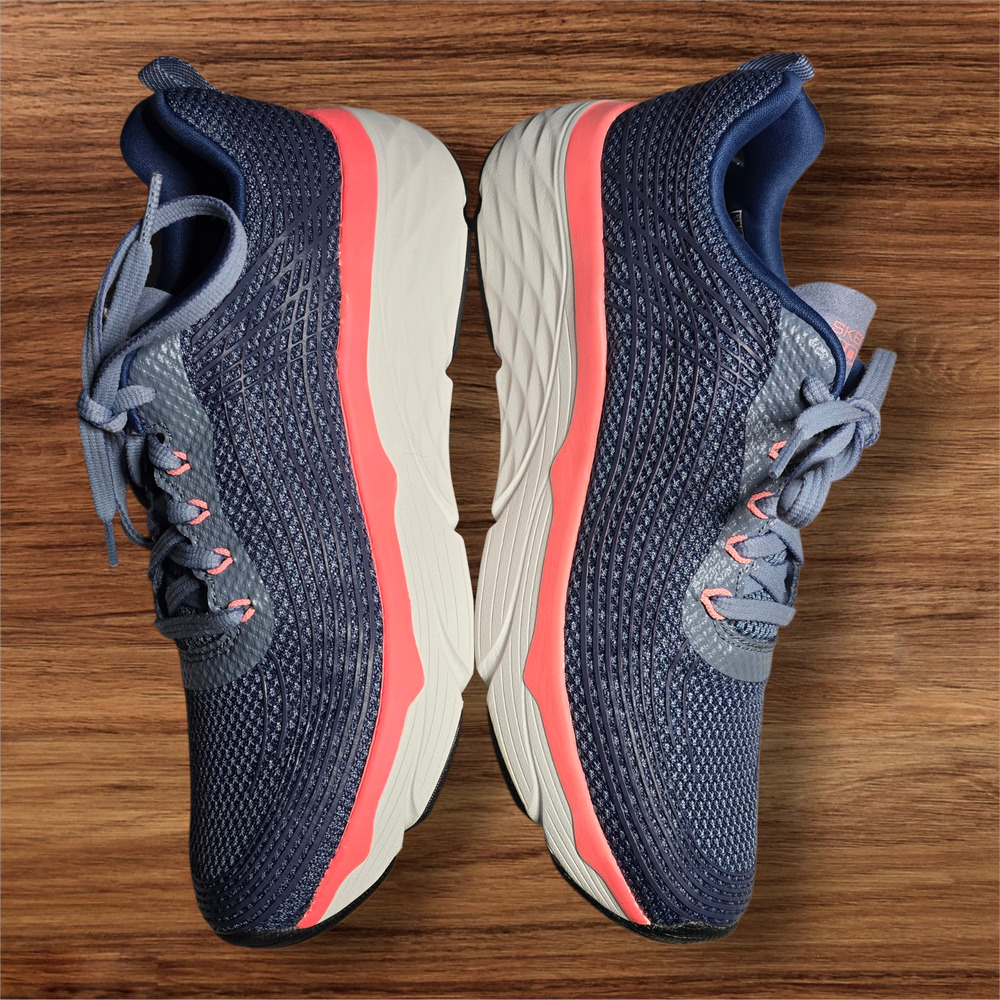 Skechers Women's Go Run Max Cushion Elite Sneakers Blue, Size 10 - Picture 2 of 7